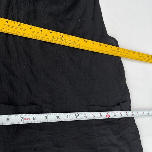 V-Neck Front Pockets Sleeveless Romper Wooden Buttons Crinkled Texture Black M - Picture 7 of 10